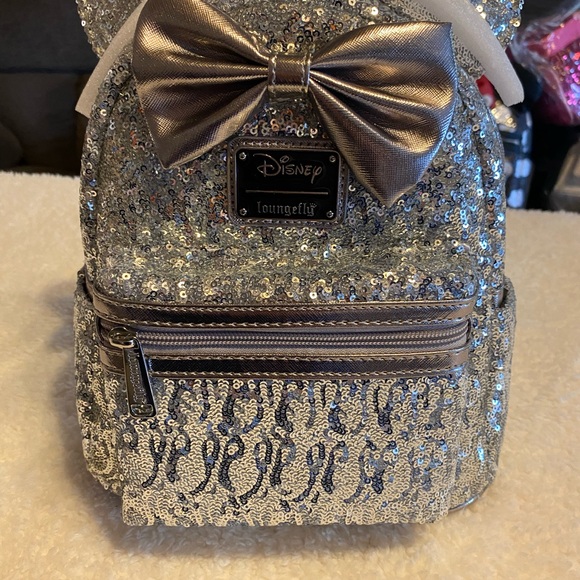 Loungefly Silver Sequin Backpack with Bow and Lace Detail - Picture 1 of 2